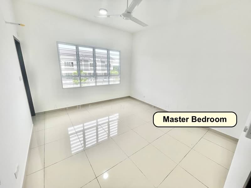 2-storey Terraced House for Rent in Gelang Patah (Johor) - Catherine Chiah - Master Bedroom - PropertyGuru.com.my