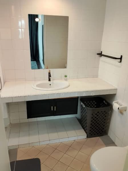 Kondominium untuk Disewa di Bistari Lavender Condominium - David Lao - Bathroom - PropertyGuru.com.my