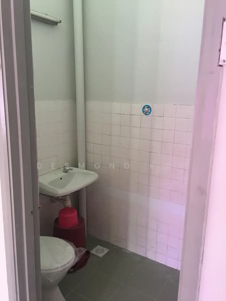 Rumah Teres 1 Tingkat untuk Dijual di Bandar Sri Damansara (Selangor) - Desmond Kok - Bathroom - PropertyGuru.com.my