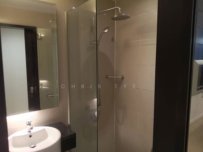 Servis Apartment untuk Dijual di Centrestage Designer Suite - Chris Tye - Bathroom - PropertyGuru.com.my