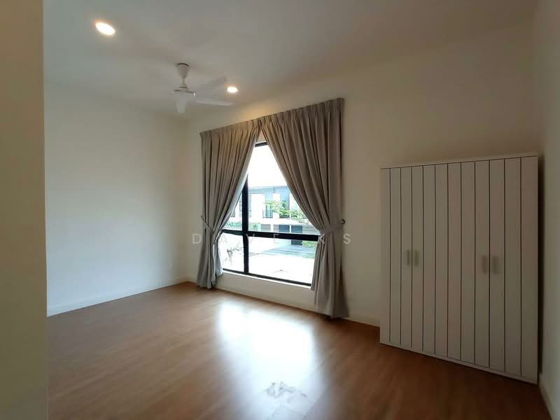 Rumah Berkembar untuk Dijual di Bandar Tropicana Aman (Telok Panglima Garang) - Dave KS - PropertyGuru.com.my