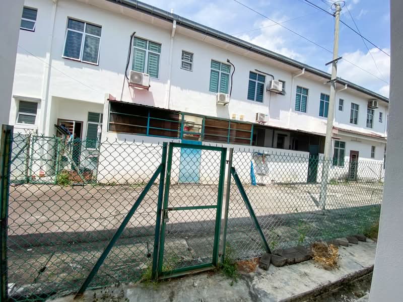 2-storey Terraced House for Sale in Sungai Buloh (Selangor) - Zulhilmi Zakaria - Exterior - PropertyGuru.com.my
