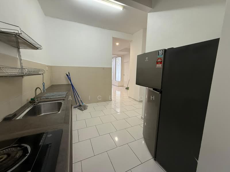 2-storey Terraced House for Rent in Bukit Indah (Iskandar Puteri (Nusajaya)) - Alice Goh - Kitchen - PropertyGuru.com.my