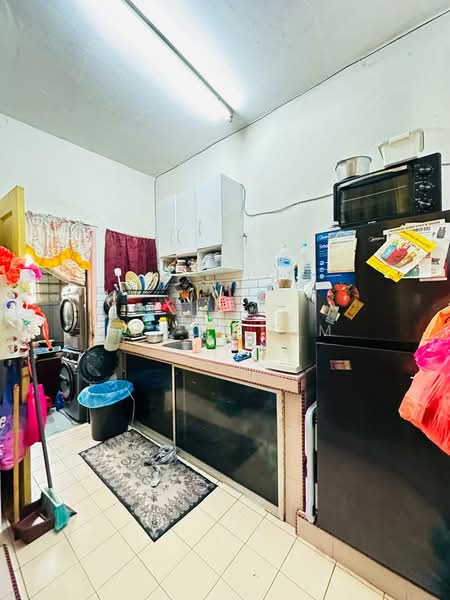 Rumah Teres 2 Tingkat untuk Dijual di Taman Teluk Gedung Indah (Klang) - Jason Lim - Kitchen - PropertyGuru.com.my