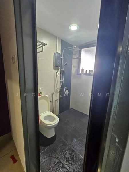 Kondominium untuk Dijual di Palace Court (Sri Istana) - Jackson Wong - Bathroom - PropertyGuru.com.my