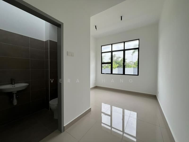Terraced House for Sale in Taman Ponderosa (Johor Bahru) - Vera Chang - Bathroom - PropertyGuru.com.my