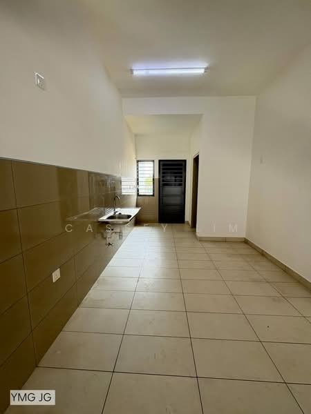 2-storey Terraced House for Rent in Bandar Bukit Raja (Klang) - Cassey Lim - Kitchen - PropertyGuru.com.my