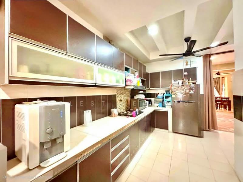 Rumah Teres 2 Tingkat untuk Dijual di Taman Puncak Saujana (Kajang) - Celestine Ting - Kitchen - PropertyGuru.com.my
