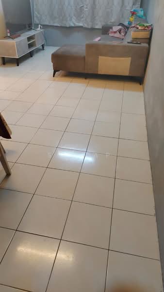 Pangsapuri untuk Dijual di Pangsapuri Suria - SC Yap - Living Room - PropertyGuru.com.my