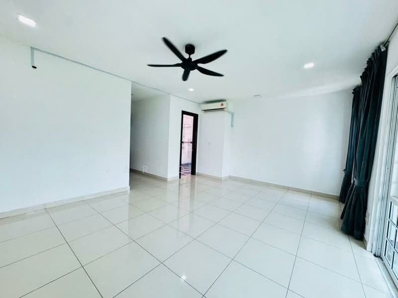2.5-storey Terraced House for Rent in Cyberjaya (Selangor) - Jared Wong - Living Room - PropertyGuru.com.my