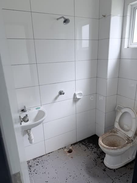 Rumah Teres untuk Dijual di Semenyih (Selangor) - Edmund CH Leow - Bathroom - PropertyGuru.com.my