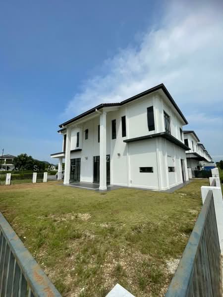 Bungalow for Rent in Eco Grandeur (Puncak Alam) - Aizat Saifulrullah - Exterior - PropertyGuru.com.my