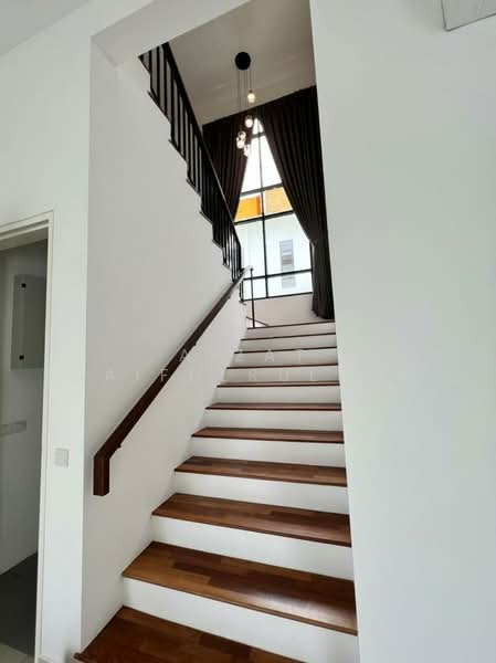Bungalow for Rent in Eco Grandeur (Puncak Alam) - Aizat Saifulrullah - Interior - PropertyGuru.com.my