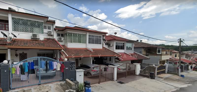 2-storey Terraced House for Rent in Taman Universiti Indah (Seri Kembangan) - Jassey Saw - Exterior - PropertyGuru.com.my