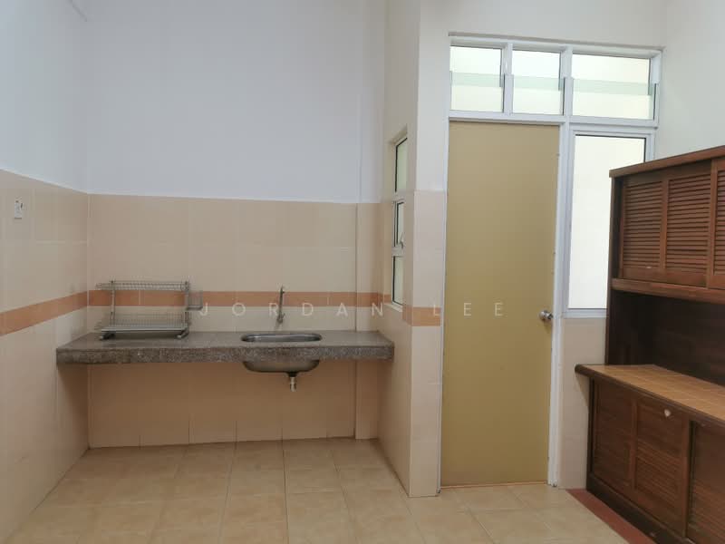 Pangsapuri untuk Disewa di Pangsapuri Bukit Beruang Bestari (University View) - Jordan Lee - Kitchen - PropertyGuru.com.my