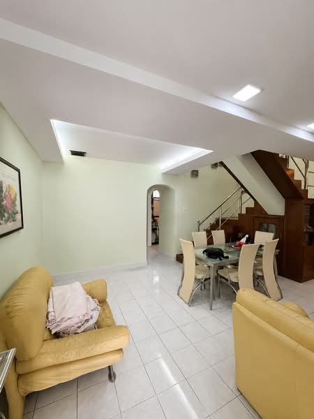 Rumah Teres untuk Dijual di Bandar Kinrara Seksyen 5 (Bandar Kinrara) - Louis . - Living Room - PropertyGuru.com.my