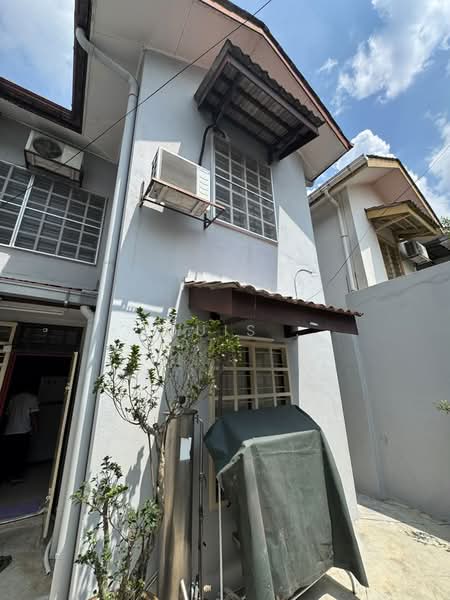 Rumah Teres untuk Dijual di Bandar Kinrara Seksyen 5 (Bandar Kinrara) - Louis . - Exterior - PropertyGuru.com.my