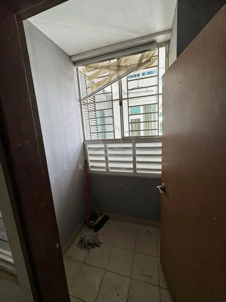 Condominium for Sale at Sri Putramas III / Royal Regent - CK Wong - Balcony - PropertyGuru.com.my