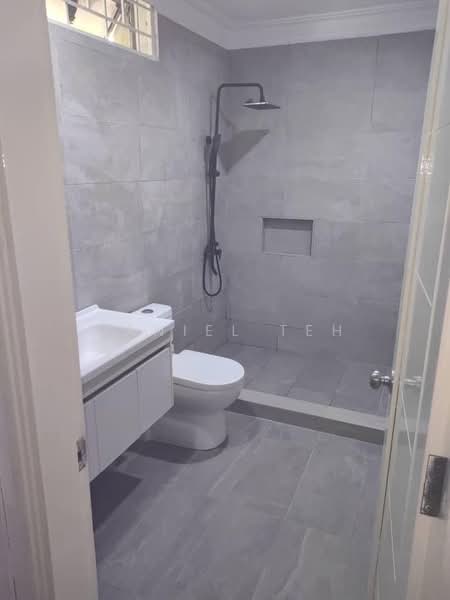 Kondominium untuk Disewa di Ukay Club Villas - Daniel Teh - Bathroom - PropertyGuru.com.my