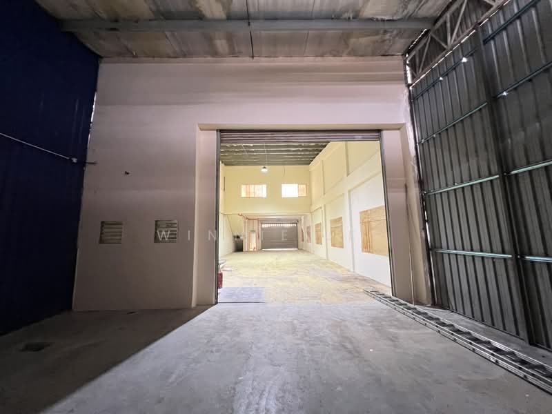 Factory for Rent in Kota Kemuning (Shah Alam) - Winnie Lee - Entrance - PropertyGuru.com.my