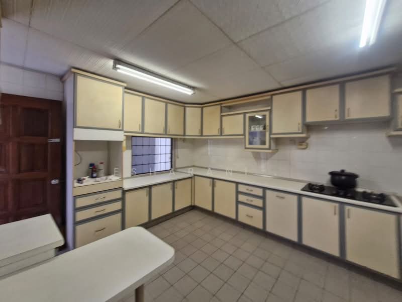 2-storey Terraced House for Sale in Taman Desa (Kuala Lumpur) - Esharani . - PropertyGuru.com.my