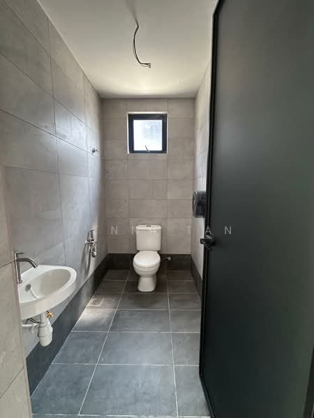 Semi-D Factory for Rent in Jenjarom (Selangor) - Jenny Tan - Bathroom - PropertyGuru.com.my