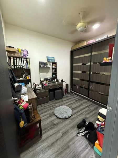 Rumah Teres 1.5 Tingkat untuk Dijual di Seksyen 7 (Kota Damansara) - Victor Liew - Bedroom - PropertyGuru.com.my