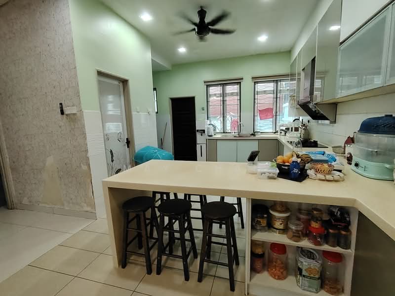 Rumah Berkembar untuk Dijual di Kajang 2 (Kajang) - May Chan - Kitchen - PropertyGuru.com.my
