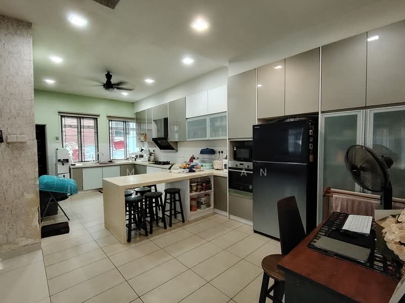 Rumah Berkembar untuk Dijual di Kajang 2 (Kajang) - May Chan - Kitchen - PropertyGuru.com.my