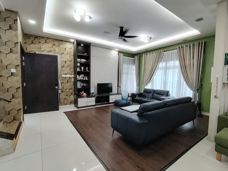 Rumah Berkembar untuk Dijual di Kajang 2 (Kajang) - May Chan - Living Room - PropertyGuru.com.my