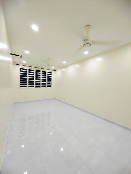Pangsapuri untuk Dijual di The Rise Collection 2 - Pauline Cheong - Living Hall - PropertyGuru.com.my