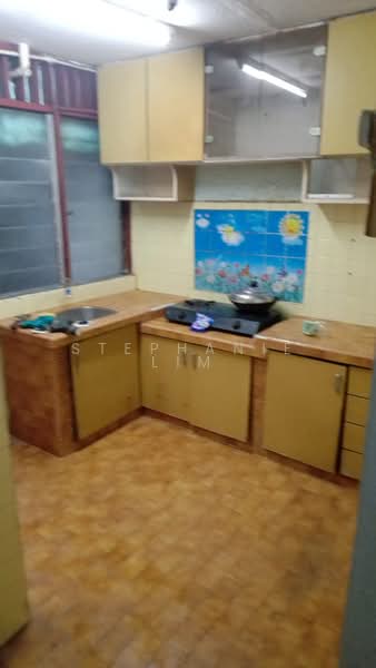 Flat for Rent at Taman Tun Sardon - Stephanie Lim - Kitchen - PropertyGuru.com.my