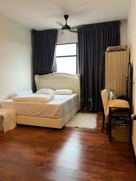 Kediaman Servis untuk Dijual di Molek Regency - Kim Loh - Bedroom - PropertyGuru.com.my