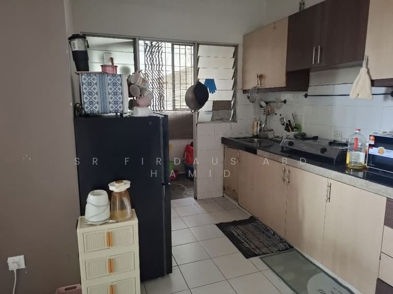Pangsapuri untuk Dijual di Cahaya Permai - Sr Firdaus Abd Hamid - Kitchen - PropertyGuru.com.my
