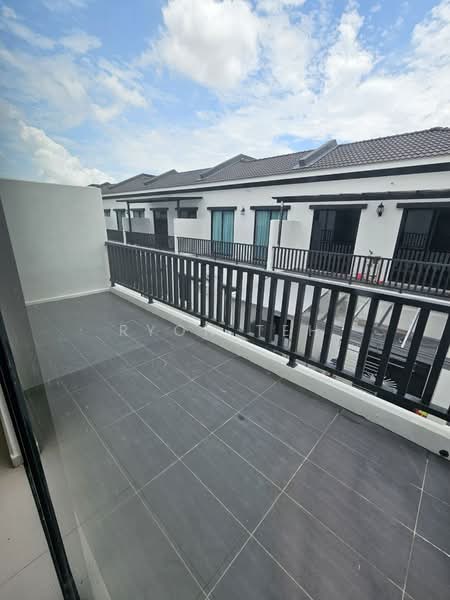 2-storey Terraced House for Sale in Taman Kota Masai (Pasir Gudang) - Ryon Teh - Balcony - PropertyGuru.com.my