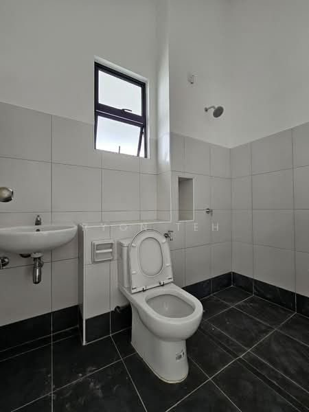 2-storey Terraced House for Sale in Taman Kota Masai (Pasir Gudang) - Ryon Teh - Bathroom - PropertyGuru.com.my