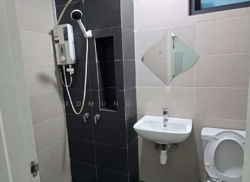 Service Residence for Sale at Pacific Star (Service Residence) - Edmund Goh - Bathroom - PropertyGuru.com.my