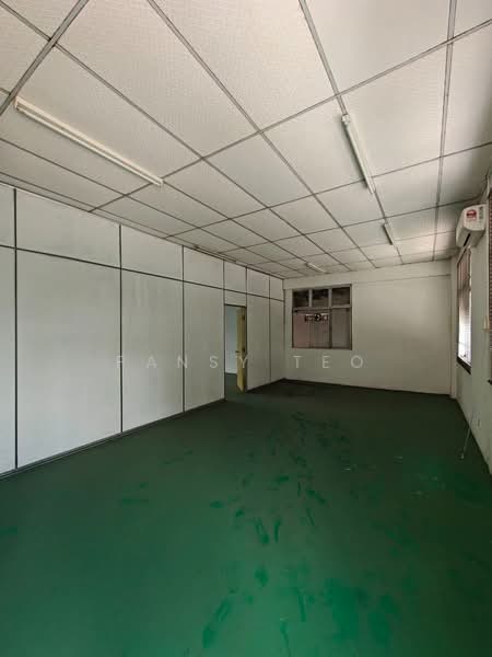 Semi-D Factory for Rent in Taman Perindustrian Gemilang (Ulu Tiram) - Pansy Teo - Interior - PropertyGuru.com.my