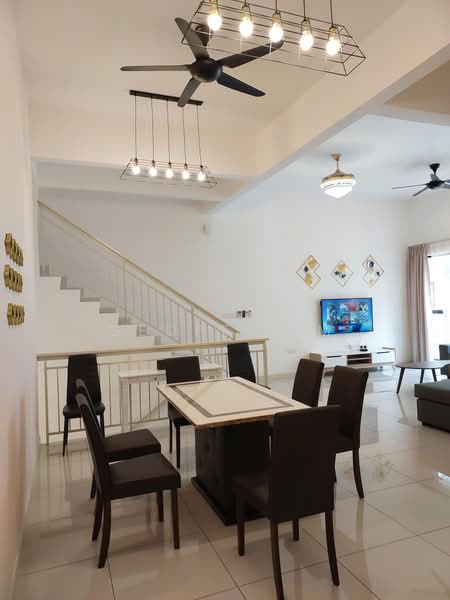 Rumah Bandar untuk Disewa di 16 Sierra (Puchong) - Geoff Lim - Living Room - PropertyGuru.com.my