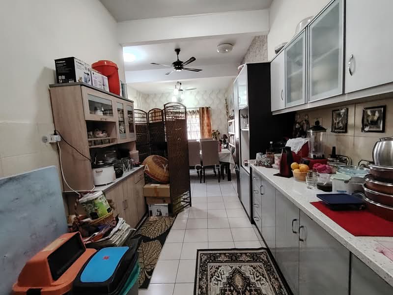 2-storey Terraced House for Sale in Taman Puncak Utama (Balakong) - May Chan - Kitchen - PropertyGuru.com.my