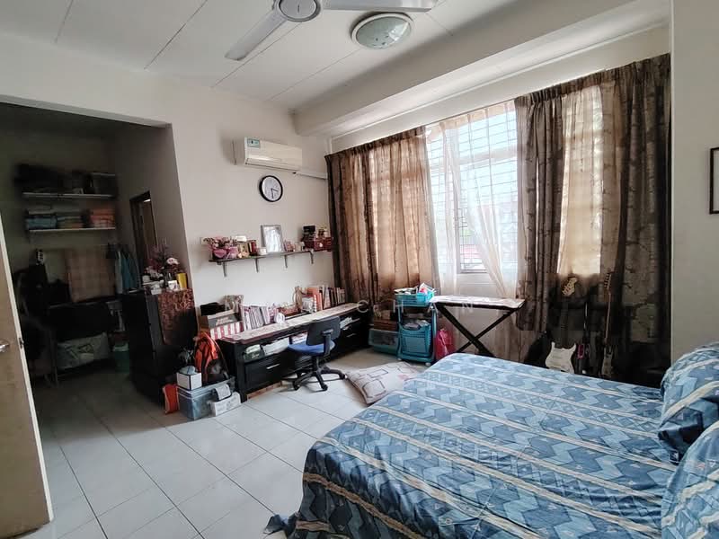 2-storey Terraced House for Sale in Taman Puncak Utama (Balakong) - May Chan - Bedroom - PropertyGuru.com.my