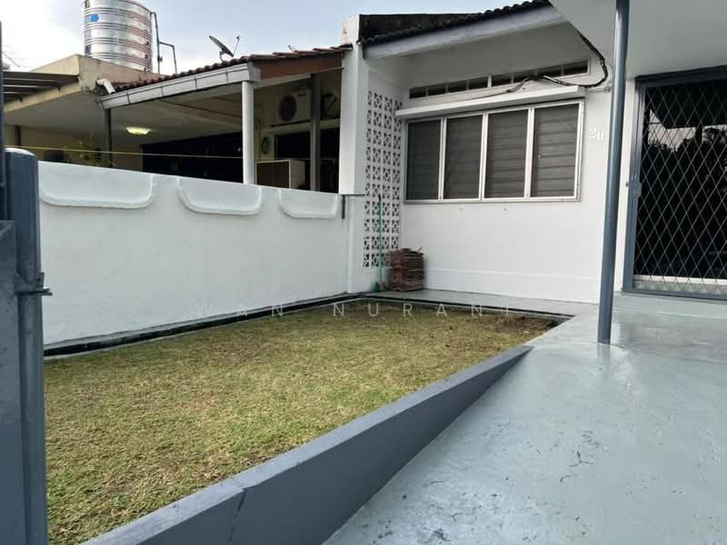 1-storey Terraced House for Sale in Taman Lucky (Bangsar) - Wan Nurani - PropertyGuru.com.my