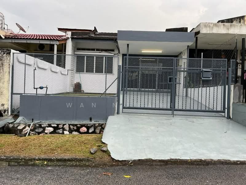 1-storey Terraced House for Sale in Taman Lucky (Bangsar) - Wan Nurani - PropertyGuru.com.my