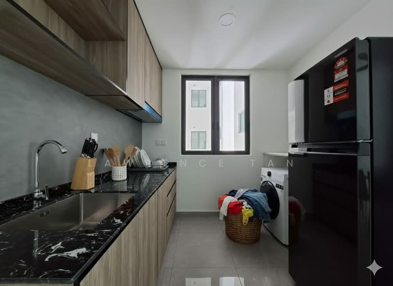 Service Residence for Rent at Savana @ Utropolis - Lawrence Tan - Kitchen - PropertyGuru.com.my
