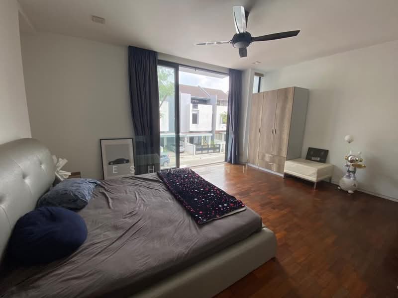 Rumah Teres 3 Tingkat untuk Dijual di Seri Kembangan (Selangor) - Esharani . - PropertyGuru.com.my