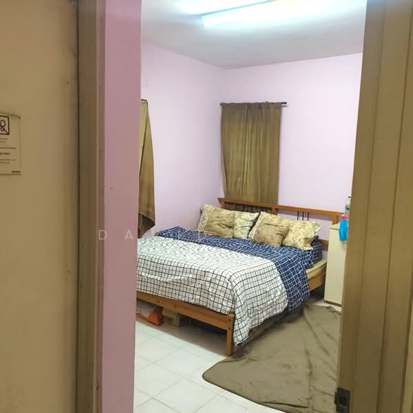 Pangsapuri untuk Disewa di Sri Intan 1 - David Lao - Bedroom - PropertyGuru.com.my