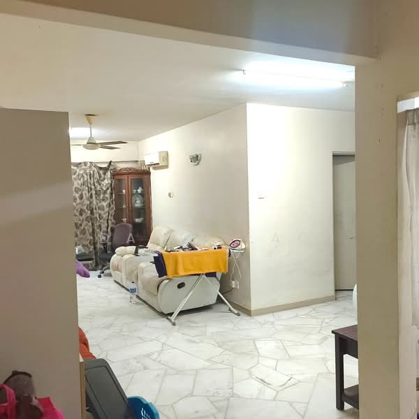 Pangsapuri untuk Disewa di Sri Intan 1 - David Lao - Living Room - PropertyGuru.com.my