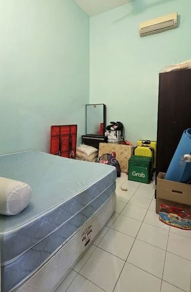 1-storey Terraced House for Sale in Taman Seri Austin (Tebrau) - Janlly Jong - Bedroom - PropertyGuru.com.my