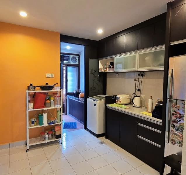 1-storey Terraced House for Sale in Taman Seri Austin (Tebrau) - Janlly Jong - Kitchen - PropertyGuru.com.my