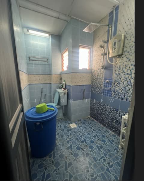 Rumah Teres 2 Tingkat untuk Dijual di Seksyen 6 (Kota Damansara) - Victor Liew - Bathroom - PropertyGuru.com.my